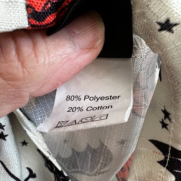 Emery Rose Lightweight all Over Halloween Print Top Blouse‎ Size 2XL - Picture 6 of 8